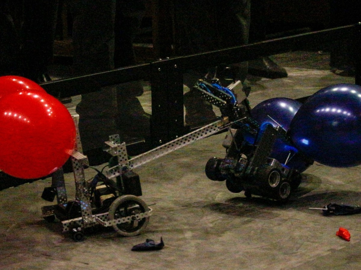 Robotics Club: Balloon Bot Competition – Thomas Sankey Lewin (’27), Daniel Wong (’28)